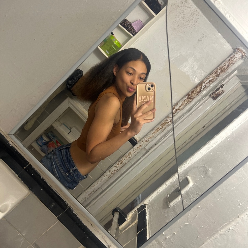 Meet your Posher, Amanda